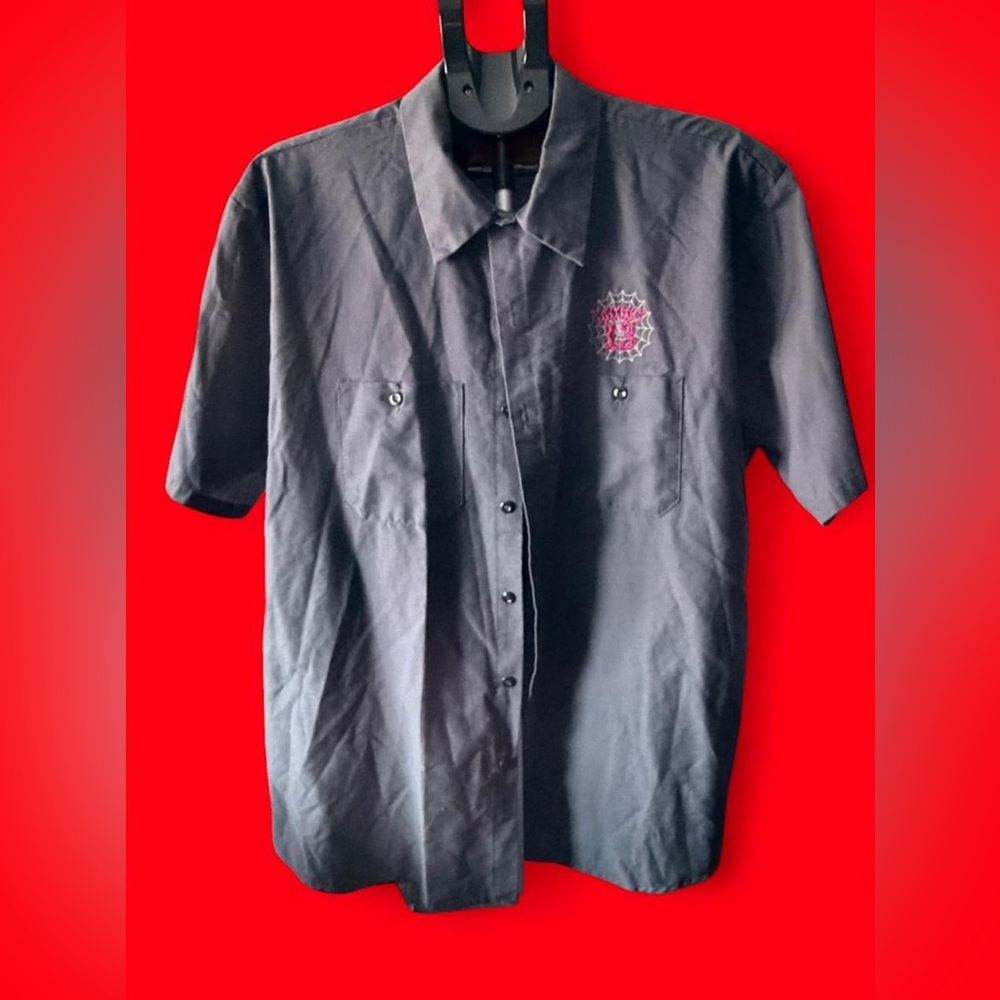 Red KapLucky 13 Black Short-Sleeve Button-Up Shirt with Embroidered Chest Emblem